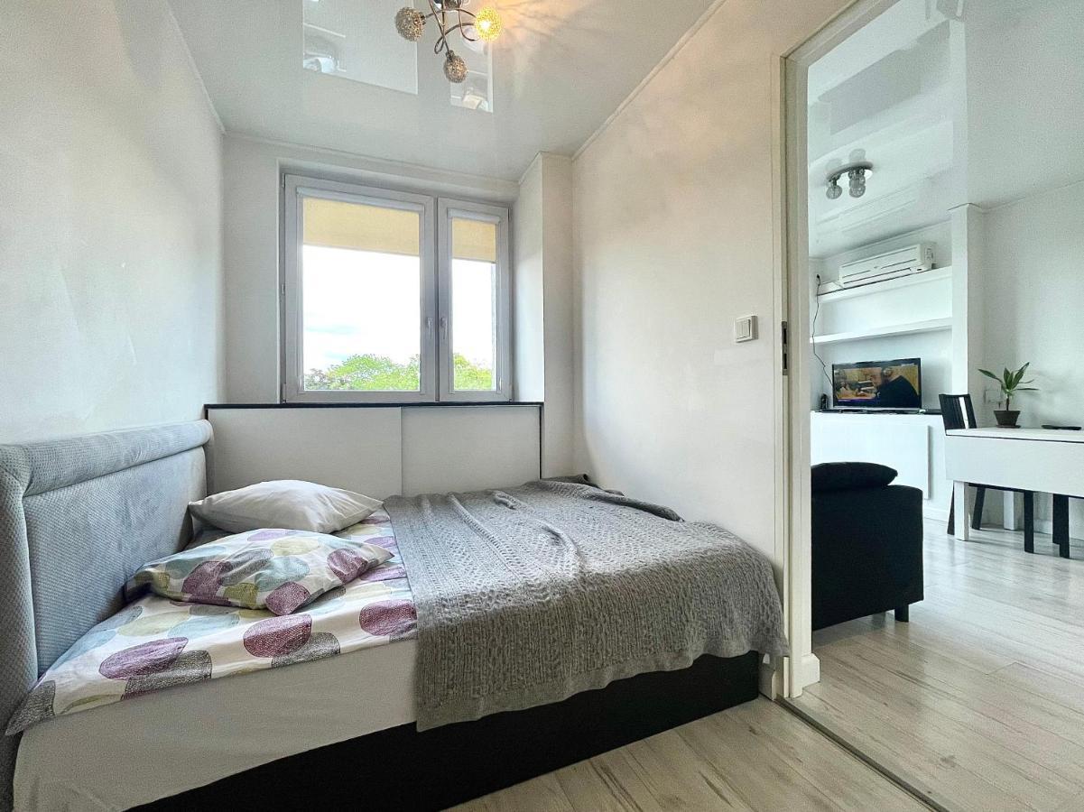 Sasi - Cozy Apartment For 6 People In Centre Warszawa Exteriör bild