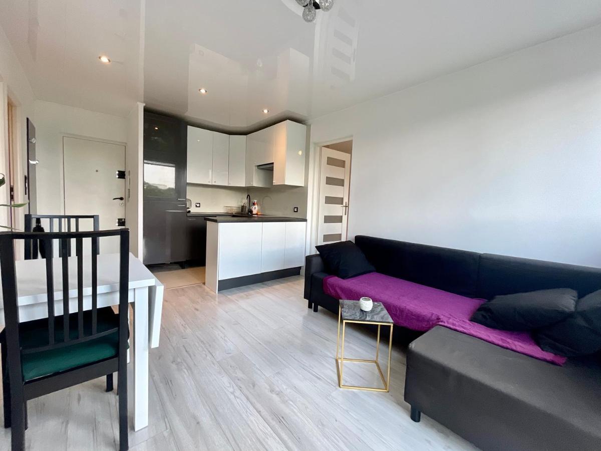 Sasi - Cozy Apartment For 6 People In Centre Warszawa Exteriör bild