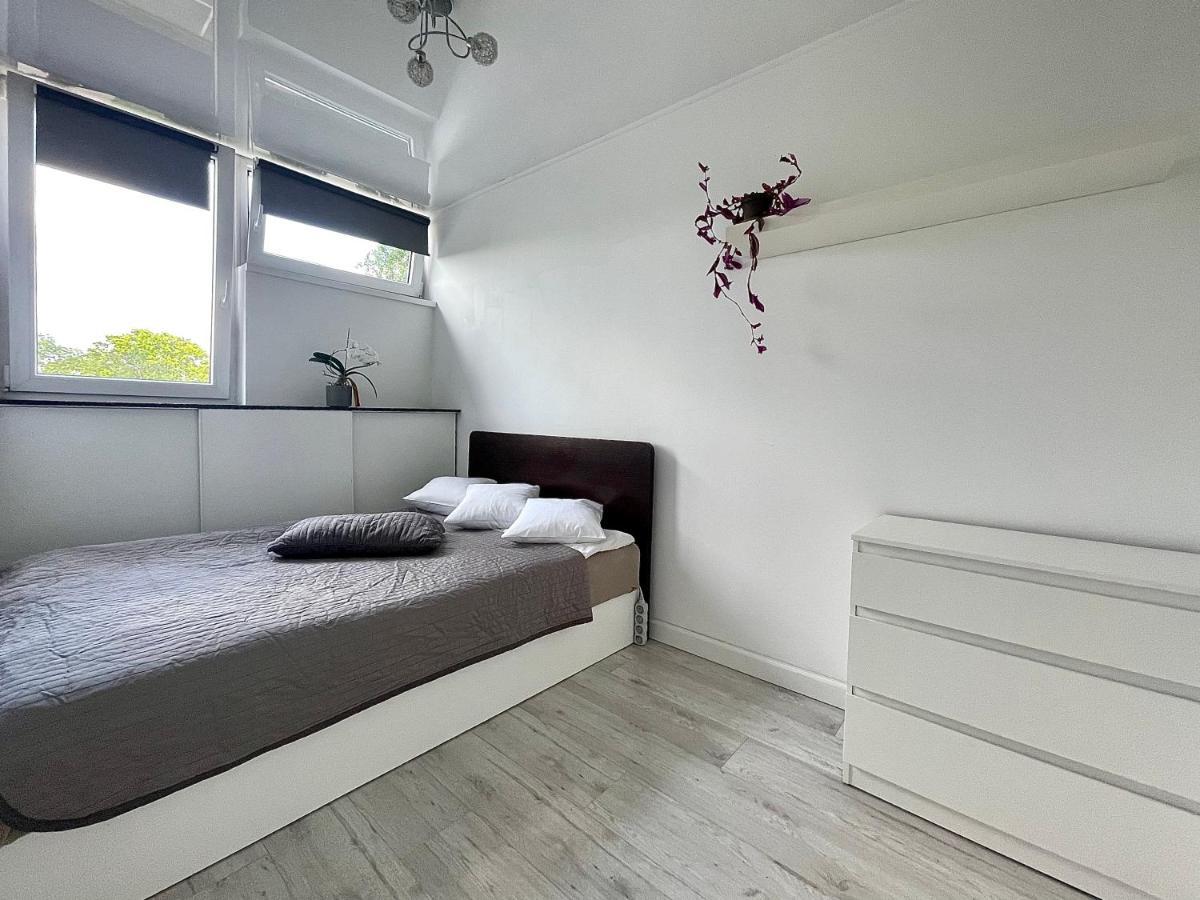 Sasi - Cozy Apartment For 6 People In Centre Warszawa Exteriör bild